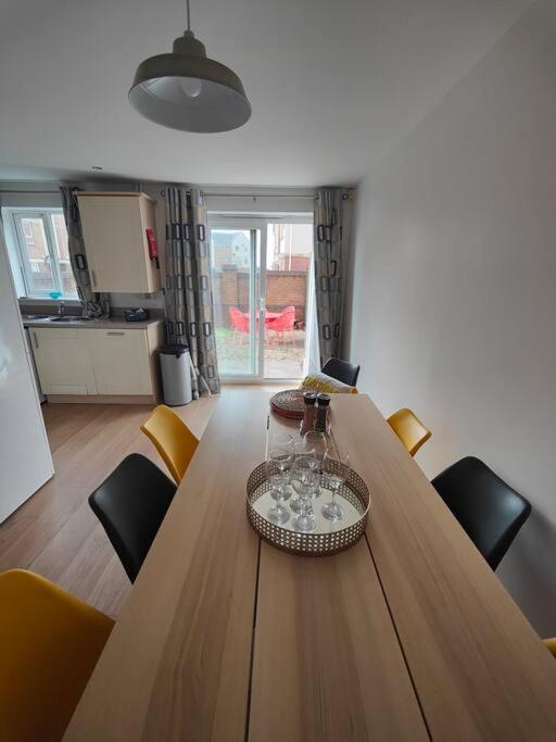 Shoreline Seaside Holiday Home Aberavon Beach Port Talbot Exterior foto